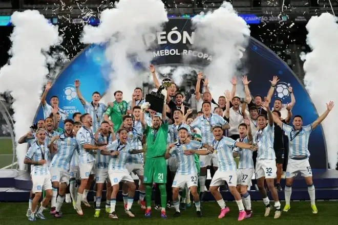 Racing es el nuevo campeón de la Recopa Sudamericana